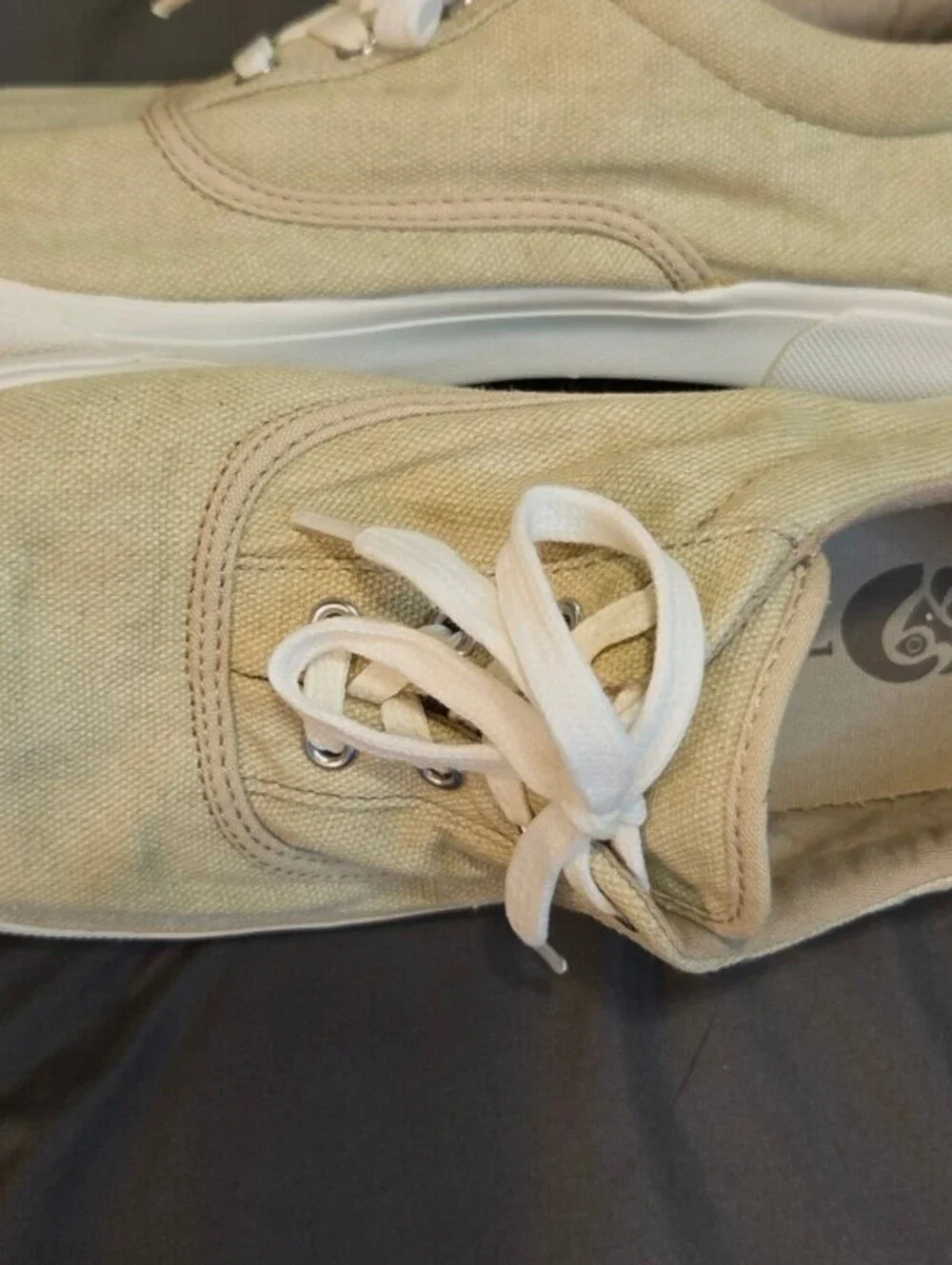 Margaritaville Mens Canvas Medellin Khaki Sneakers sz 10.5